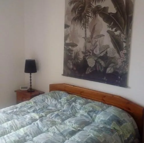 Riva Foscolo Apartment Grado