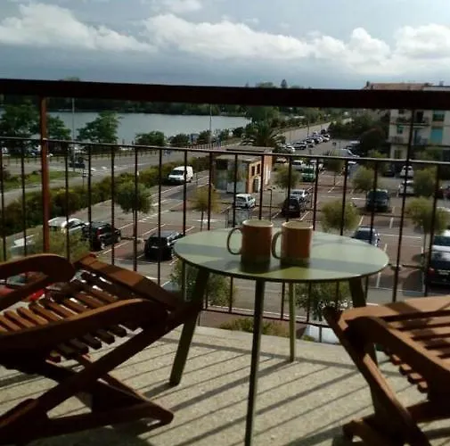 Riva Foscolo Apartment *