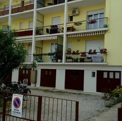 Apartment Riva Foscolo *