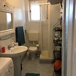 Riva Foscolo Apartment *