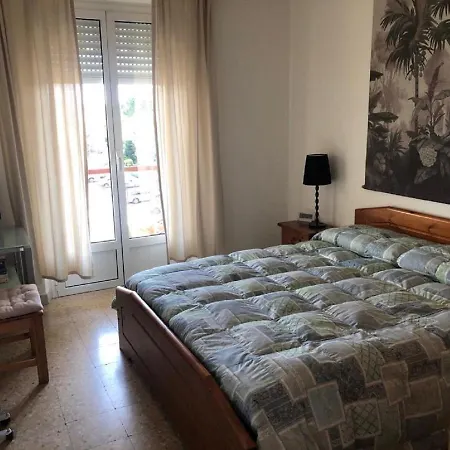 Riva Foscolo Apartment Grado