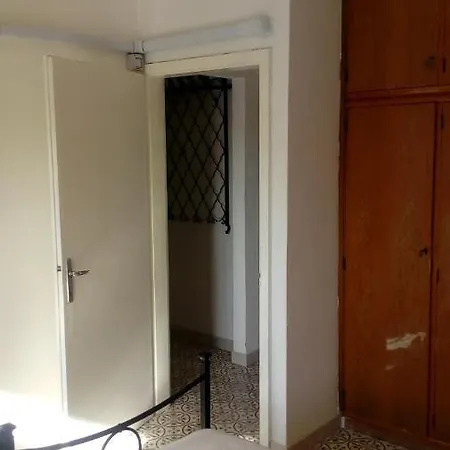 Appartamento Riva Foscolo * Градо